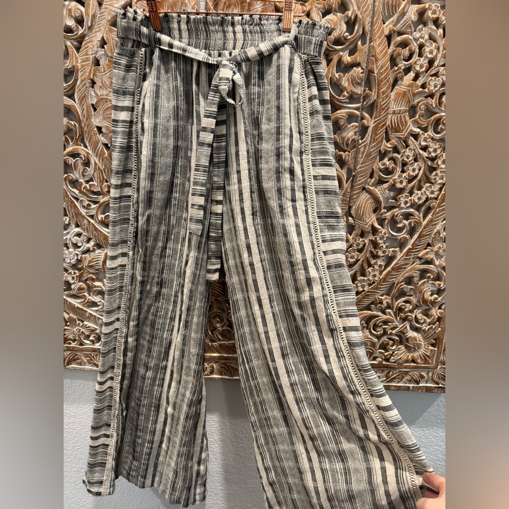 Miilla Clothing Striped Wide Leg Pants in Black and Cream